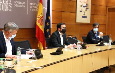 El Pleno del Consejo de Políticas del Juego, presidido por el Ministro de Consumo, Alberto Garzón Espinosa